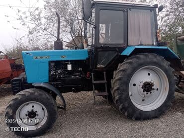 traktor 80: Belarus 821 traktor - Model: BELARUS 821 (etiketlər üzərində — 4