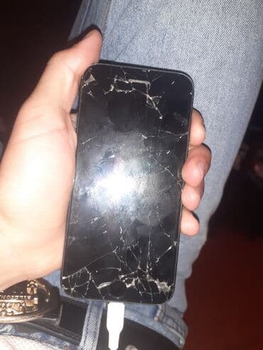 dvi kabel: IPhone 7, Qara, Qırıq — 2