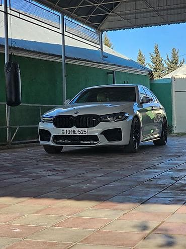 bmw m3 gtr: BMW 5 series: 2 l | 2017 il Sedan — 7
