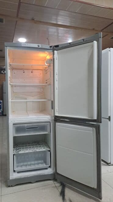 Soyuducular: İşlənmiş 2 qapılı Indesit Soyuducu Satılır