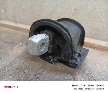 mator bmw: Avtomobil mühərrik dayağı (mühərrik yastığı)w202 karopka yastıq 1995 — 3