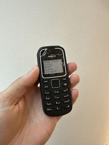 nokia e 52: Nokia < 2 GB Memory Capacity, rəng - Qara, Düyməli — 1