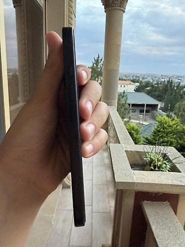 IPhone 16, 128 GB, Qara — 3