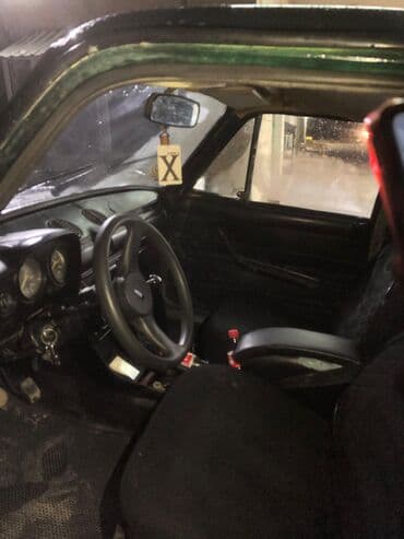 klass xl: VAZ 2106 sedan – klassik arxaötürməli model. Korpus tünd yaşıl/qaraya — 8