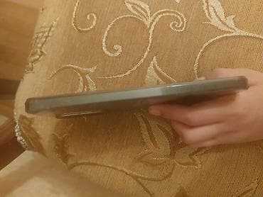 xiomi redmi 8: Redmi smartfon - Model: Redmi (arka qapaqda loqo qeyd olunub) - — 3