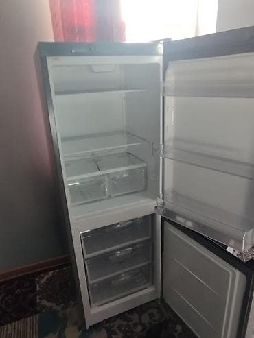 hikvision kamera: İki kameralı soyuducu - Üst hissə soyuducu bölmə, alt hissə dondurucu — 1