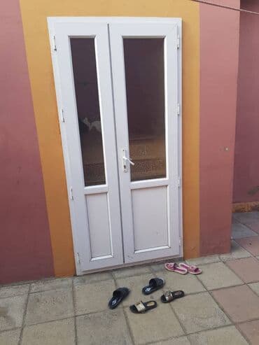 dirnaq salonu: 4 otaqlı, 250 kv. m — 1