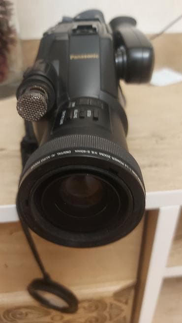 Panasonic VHS-C videokamera - Model: Panasonic NV‑G120 (korpus