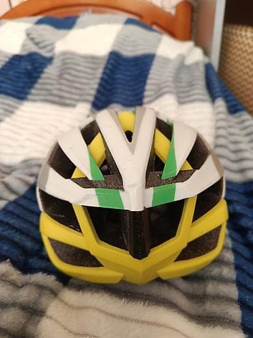 Kitablar və jurnallar: Velosiped dəbilqəsi - Tip: Yol/şossе üslubunda, yüngül və aerodinamik — 3