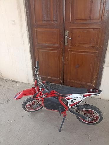 usag paltari: Uşaq elektrik mini motosikleti – “Dirt Bike” stili - Rəng — 2