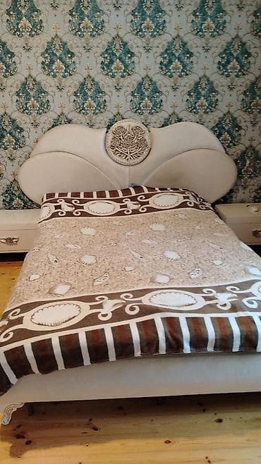 giris qapi: Yataq otağı üçün klassik üslubda mebel dəsti. Dəstə fotolarda görünən — 3
