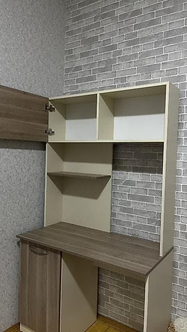 plastic qapilar: Düz masa, Stulsuz, Polkalı, Siyirməsiz, Taxta — 3