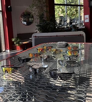 pano: Gün eynəyi, Yeni — 1
