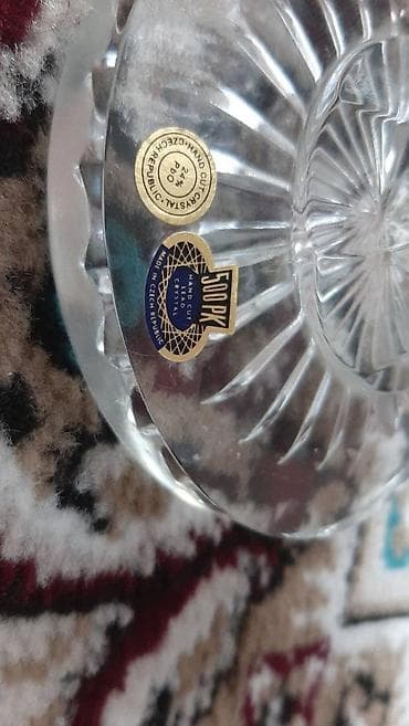 force acar desti: Bir vaza, Xrustal — 1