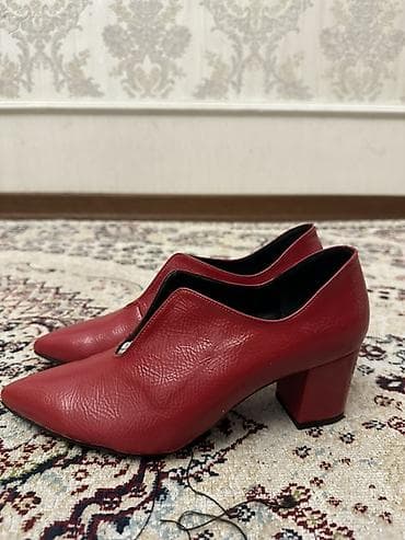 bemsa ayaqqabı: 38 ölçü Qadın ayaqqabısı – qırmızı, burnu iti - Material: dəri - — 4