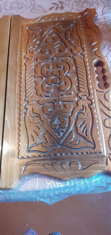 nerdtaxta: Qoz agacınnan NƏRDTAXTA .Təzədir hec işlənməyib. Ölcüsü hündürlüyü 75 — 3