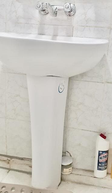 çanaqlar: Məhsul: Ayaqüstü hamam çanağı (piyedestal lavabosu) - Material — 2