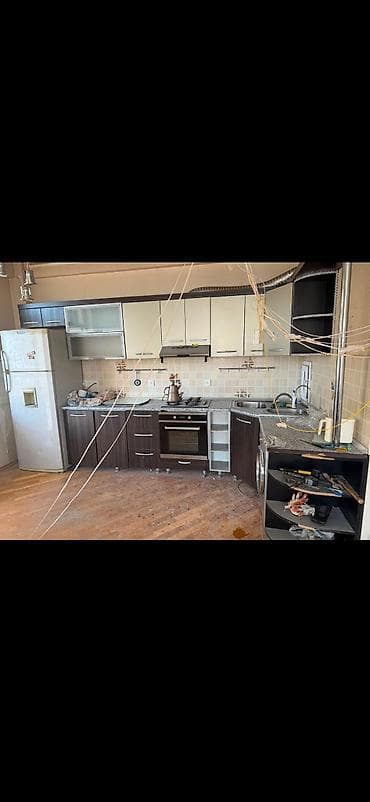 MƏTBƏX MEBELİ 150 AZN QAPIARI MEMBRANDI SON QİYMƏTDİ TƏK MOYKA lalafo.az -da MƏTBƏX MEBELİ 150 AZN QAPIARI MEMBRANDI SON QİYMƏTDİ TƏK MOYKA