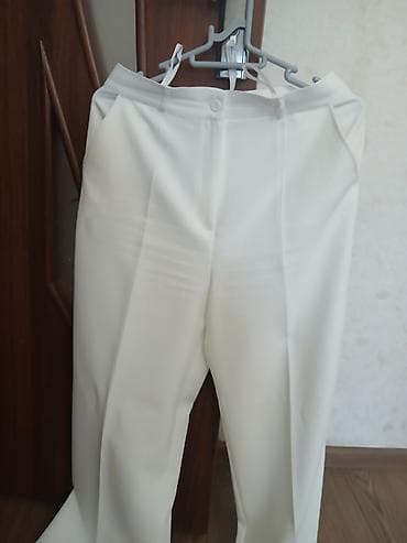 usta geyimi: Ağ rəngli qadın jilet – klassik, uzadılmış fason. - Model: ikicərgəli — 7
