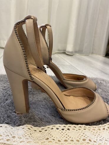 Ölçü: 37, rəng - Bej, İşlənmiş