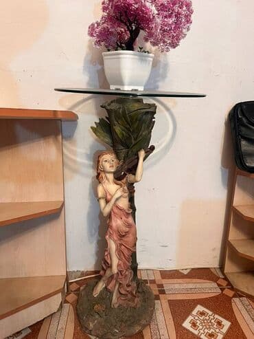 столи для кафе: Журнальный стол, Б/у — 1