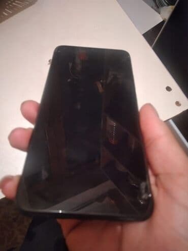 telefon ekran təmiri: Xiaomi Redmi 9C. ekranda çat var islemeyinde prablem yoxdu təkcə — 2