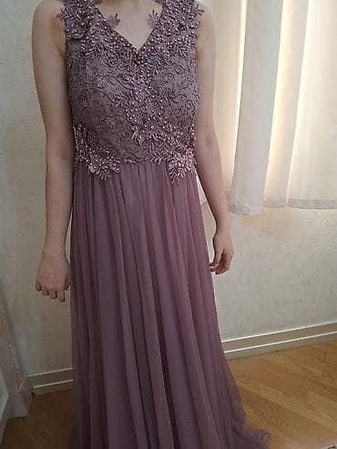 TOYA ALINIB 150 AZN 1 DEFE GEYiNİLİB 40 AZN SATILIR UNVAN XIRDALAN