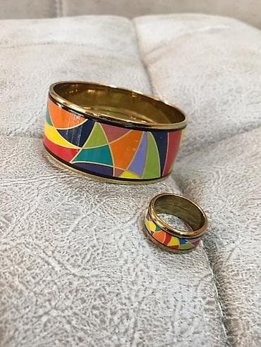 tek das uzukler: Rəngarəng bəzəkli qolbaq və üzük seti - Tərkib: metal əsas, parlaq — 4