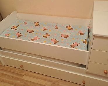 Oğlan və qız üçün, Təknəfərlik çarpayı