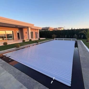 Avtomatik hovuz örtüyü – təhlükəsizlik, təmizlik və enerjiyə qənaət