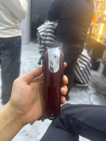 Bərbərlər | Saç kəsimi