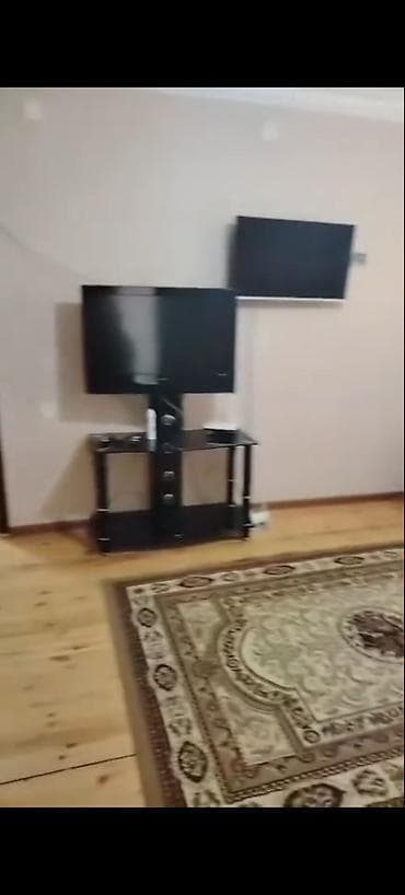 mastagada kiraye ev: Əhməd Cəmil kuc Elimler Akademiyasi metrosun yaxınlıqı(metroya 3-4 — 4