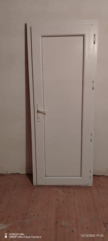 Taxta-şalban: PLASPEN profilindən PVC qapı dəsti - Material: ağ PVC/profil (PLASPEN — 7