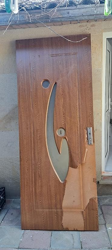 Məlumat: Taxta rəngli interyer qapısı – şüşəli dekorlu model - — 5