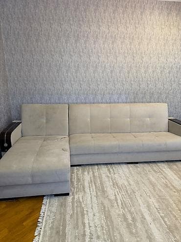 ucuz utu: Divan acilan ve bazali + masa Cemi 190 azn.Divanin orta hissesinde — 2