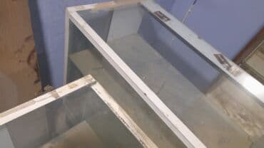 vanil yağı qiyməti: Salam Ətir Üçün Vitrinlər — 1