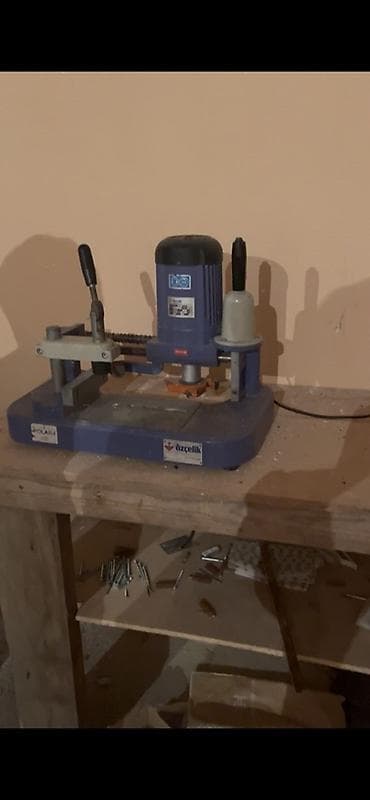 Əlim yandıda satılır PVC pəncərə/alışqan istehsalı üçün avadanlıq