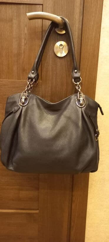 Toy paltarları və aksesuarları: Poppy firmasi.Deridi.Turkiyenin.Ela veziyyetde.220 manata alinib — 3