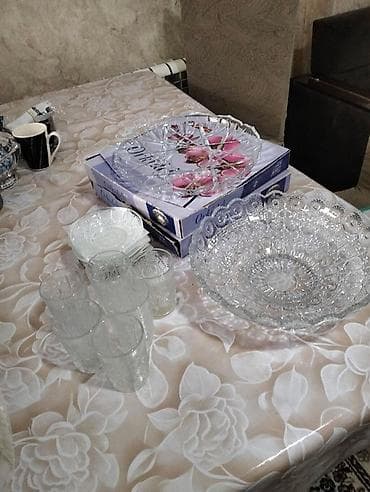 qab qaca: Bu bir meyve qabi .2 tort qabi ve 6xurusdal isdakan nelbekisi ile bir — 1