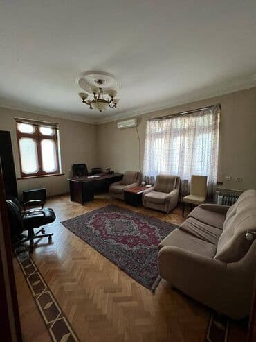 ellada sadliq sarayi unvani: Amerika sefirliyi yaxınlığında yerləşən ümumi sahəsi 140 kv,m olan,3 — 5