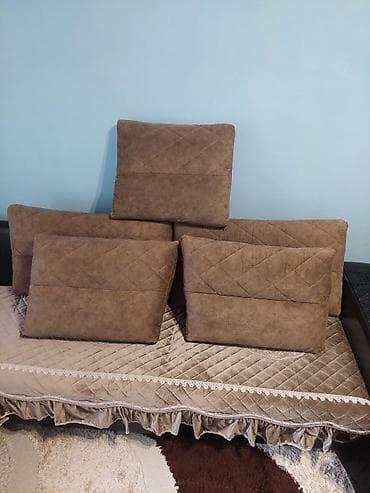 isti aglay: Dekorativ Sadə Yastıq — 2