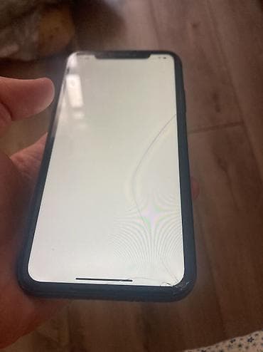iphone 18: IPhone 11, 128 GB, Qara, Face ID, Qırıq — 6