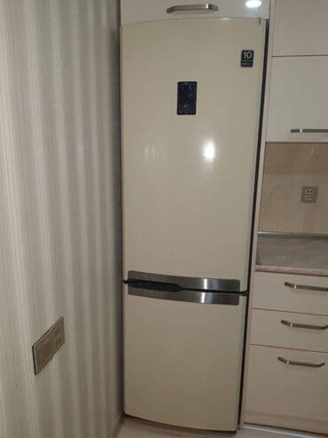 bakixanovda kiraye evler 2024: Sabunçu rayonu,Akkord binalarında,20 mərtəbənin,9-cu mərtəbəsində,1 — 9