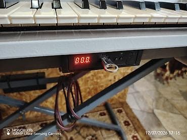 saatlar type 1: Korg Pa50 sadədir USB emulatorla (fleşkartla) işləyir. Disketlə olan — 4