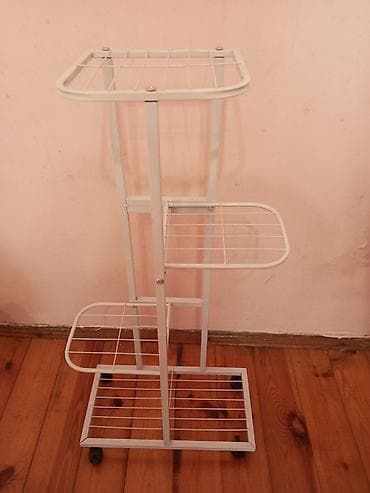 limon ağacı satışı: Hündürlüyü 90 sm
Dibçək saxlayan 
Ünvan Xırdalan — 1