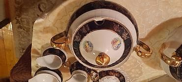 konyak dəsti: Klassik dekorativ süfrə dəsti və porselen aksesuarlar 1) Şüşə qraf və — 8