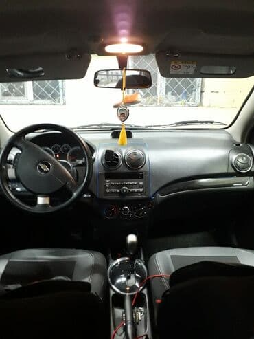 changan uni v: Chevrolet Nexia sedan - Kuzov: 4 qapılı sedan, boz rəng - Mühərrik — 5