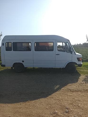 8 1 ford transit: Mercedes-Benz T1: 2.2 l | 1998 il Mikroavtobus — 2