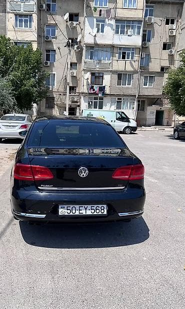 teker 215: Volkswagen Passat sedan – qara rəng, TSI mühərrik. Xarici: - Parlaq — 3