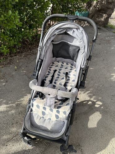 Klassik gəzinti arabası, İşlənmiş, Cins: Oğlan, Yaş: 30 ay, Ünvandan götürmə